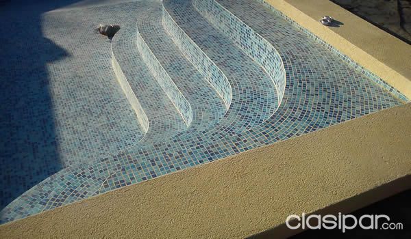 Piso atérmico para bordes de piscinas. | Clasipar Construcción - Piso atérmico para bordes de piscinas.