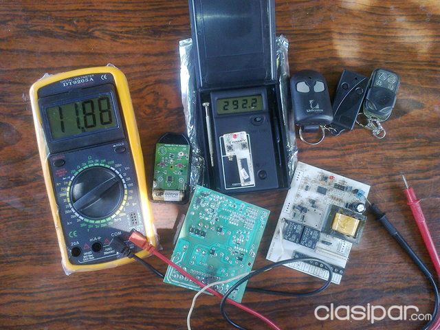 Desde el año 1.995 Reparamos portones automáticos a control remoto portón eléctrico portón a control Técnico calificado en electromecánica y herreria | Clasipar Construcción - Desde el año 1.995 Reparamos portones automáticos a control remoto portón eléctrico portón a control Técnico calificado en electromecánica y herreria