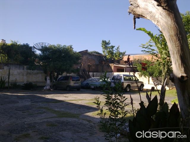 INMEJORABLE TERRENO EN Bº SAN VICENTE, 1.300 M2. 45 METROS DE FRENTE | Clasipar Terrenos - INMEJORABLE TERRENO EN Bº SAN VICENTE, 1.300 M2. 45 METROS DE FRENTE