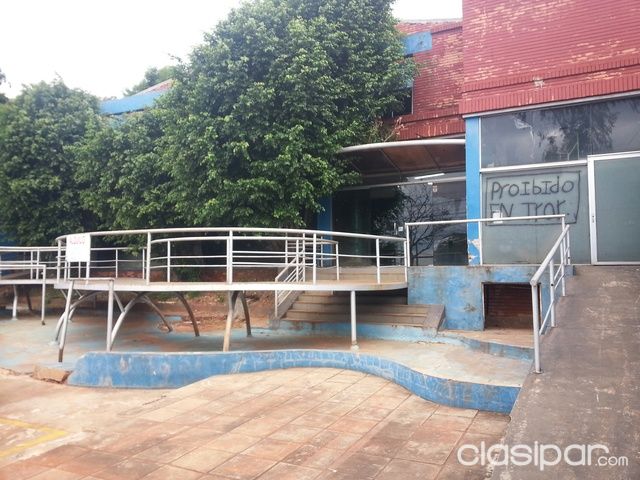VENDO INMUEBLE SOBRE LA AVDA. MCAL. LOPEZ CASI CERRO PORTEÑO. | Clasipar Locales / Oficinas / Salones - VENDO INMUEBLE SOBRE LA AVDA. MCAL. LOPEZ CASI CERRO PORTEÑO.