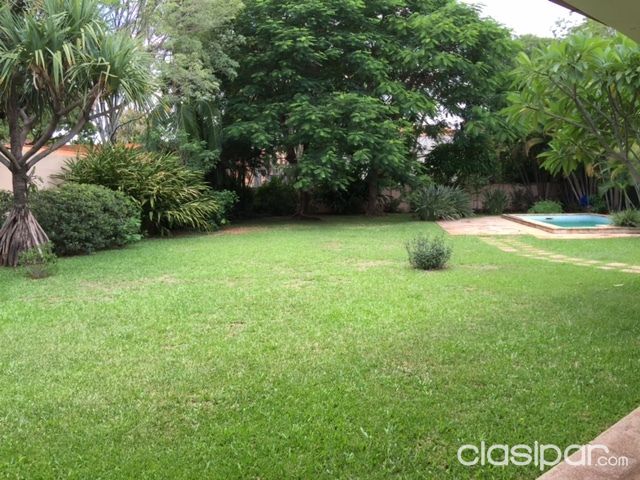 Vendo hermosa residencia en Mcal. Estigarribia | Clasipar Casas - Vendo hermosa residencia en Mcal. Estigarribia