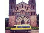 ALQUILER DE MINIBUS CON CHOFER PARA TRASLADOS O VIAJES GRUPALES. ALQUILER DE MINIBUS CON CHOFER PARA TRASLADOS O VIAJES GRUPALES.