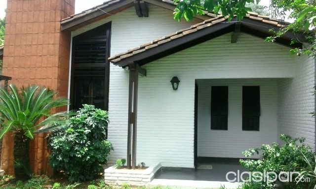 Vendo casa en Villa Morra 2 CUADRAS de Shopping Mcal. EXCEPCIONAL UBICACION | Clasipar Casas - Vendo casa en Villa Morra 2 CUADRAS de Shopping Mcal. EXCEPCIONAL UBICACION