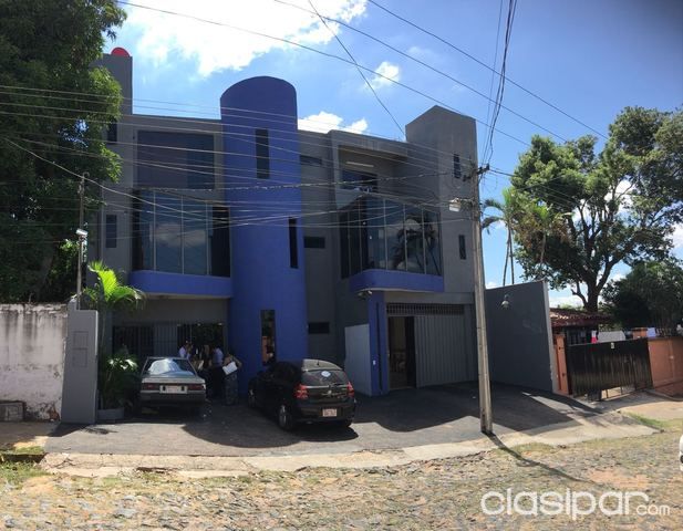 Barrio obrero a media cuadra de asfalto a 3 de ESTADOS UNIDOS PROXIMO AL CENTRO! | Clasipar Locales / Oficinas / Salones - Barrio obrero a media cuadra de asfalto a 3 de ESTADOS UNIDOS PROXIMO AL CENTRO!