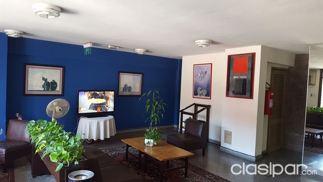 VENDO HOTEL CÉNTRICO DE 12 PISOS EN ASUNCIÓN | Clasipar Locales / Oficinas / Salones - VENDO HOTEL CÉNTRICO DE 12 PISOS EN ASUNCIÓN
