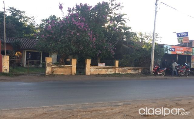 Vendo amplio terreno con vivienda en Loma Pyta - | Clasipar Casas - Vendo amplio terreno con vivienda en Loma Pyta -