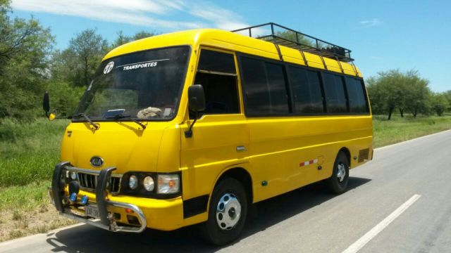 Minibus kia combi 2002 | Clasipar Autos - Minibus kia combi 2002