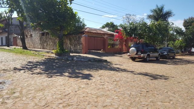 CASA Y DUPLEX JUNTOS EN LAMBARÉ! | Clasipar Casas - CASA Y DUPLEX JUNTOS EN LAMBARÉ!