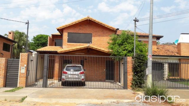 Vendo Casa Pareada en Barrio Herrera | Clasipar Casas - Vendo Casa Pareada en Barrio Herrera