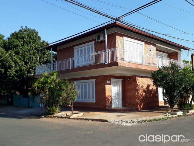 Alquilo casa cerca de la Municipalidad de F. | Clasipar Casas - Alquilo casa cerca de la Municipalidad de F.