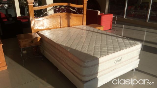 Somier doble pillow top 140 cm x 190 cm con cabecera de madera. | Clasipar Muebles - Somier doble pillow top 140 cm x 190 cm con cabecera de madera.