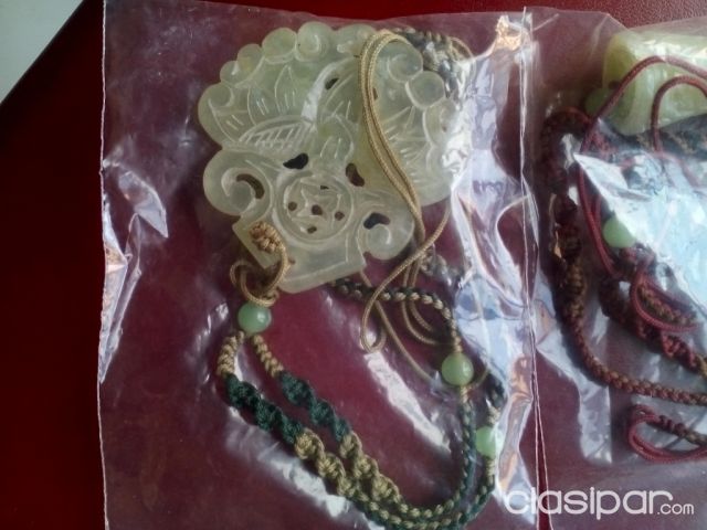 Amuletos chinos con collar a 100.000 gs c/u | Clasipar Varios hobbies - Amuletos chinos con collar a 100.000 gs c/u