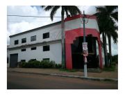 IMPONENTE EDIFICIO CORPORATIVO CON DEPOSITO EN ESQUINA . ZONA MUNIC LAMBARE SOBRE PETIROSSI IMPONENTE EDIFICIO CORPORATIVO CON DEPOSITO EN ESQUINA . ZONA MUNIC LAMBARE SOBRE PETIROSSI