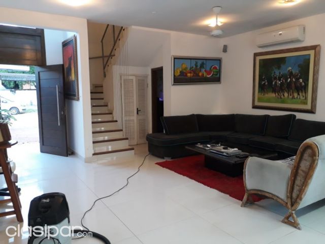 MBURUCUYÁ: CONFOTTABLE Y SEGURA - 3 DORMITORIOS – JARDIN, PISCINA- 6.500.000 GS | Clasipar Casas - MBURUCUYÁ: CONFOTTABLE Y SEGURA - 3 DORMITORIOS – JARDIN, PISCINA- 6.500.000 GS