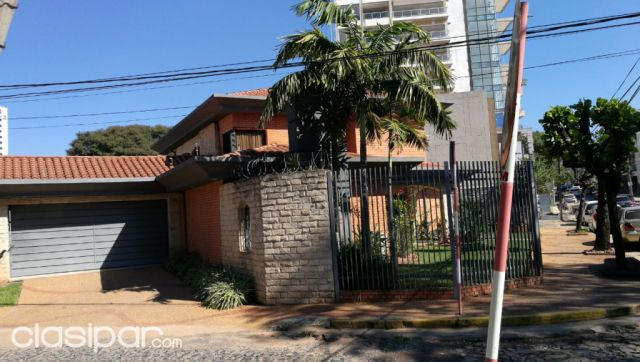 CARMELITAS – SHOP. DEL SOLO: ELEGANTE RESIDENCIA EN ALQUILER | Clasipar Residencias / Mansiones - CARMELITAS – SHOP. DEL SOLO: ELEGANTE RESIDENCIA EN ALQUILER