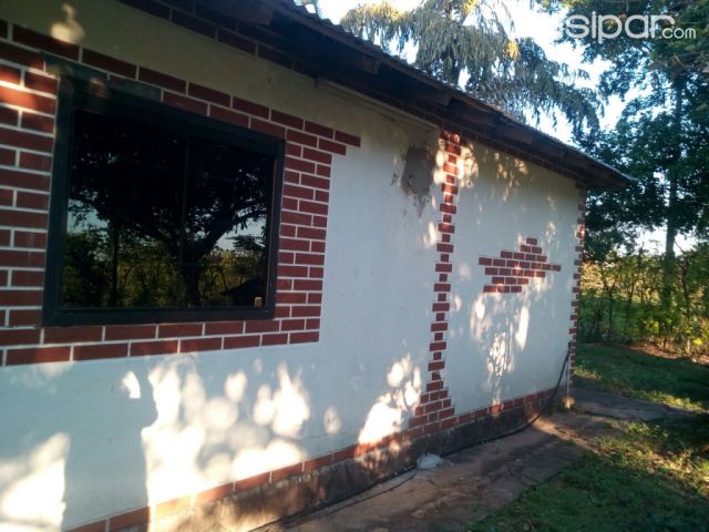 LIMPIO - NUEVA ASUNCIÓN: VENDO CASA EN ESQUINA, CON AMPLIO TERRENO 720 m2! | Clasipar Casas - LIMPIO - NUEVA ASUNCIÓN: VENDO CASA EN ESQUINA, CON AMPLIO TERRENO 720 m2!