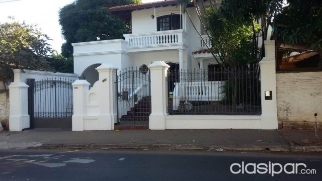 VENTA DE RESIDENCIA SOBRE AVDA VENEZUELA. | Clasipar Casas - VENTA DE RESIDENCIA SOBRE AVDA VENEZUELA.