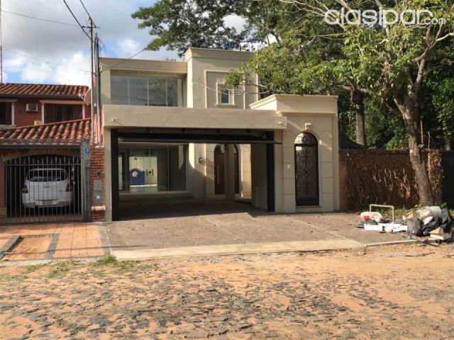 ALQuilo Residencia | Clasipar Residencias / Mansiones - ALQuilo Residencia