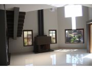 Vendo fina casa en Villa Adela, la zona más residencial de Luque Vendo fina casa en Villa Adela, la zona más residencial de Luque