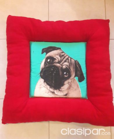 COLCHONETA PUG PARA PERRO- COLOR ROJO | Clasipar Accesorios para mascotas - COLCHONETA PUG PARA PERRO- COLOR ROJO