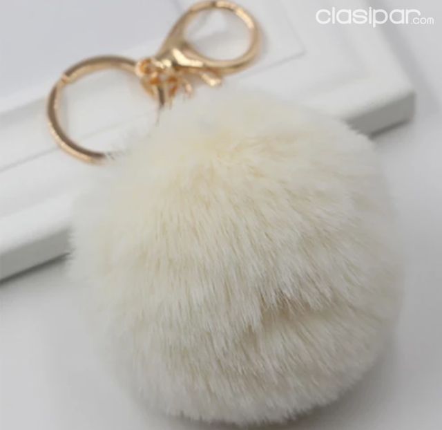 LLAVERO POMPOM | Clasipar Relojes - Joyas - Accesorios - LLAVERO POMPOM