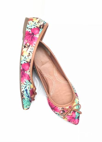 CHATITA CON DISEÑO DE FLORES PARA DAMA | Clasipar Ropa y calzados - CHATITA CON DISEÑO DE FLORES PARA DAMA