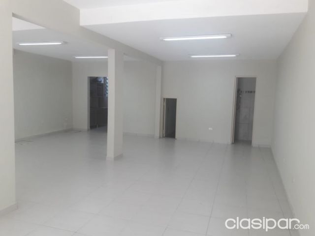 ALQUILO IMPECABLE Y AMPLIO SALON COMERCIAL SOBRE COLON - SAJONIA | Clasipar Locales / Oficinas / Salones - ALQUILO IMPECABLE Y AMPLIO SALON COMERCIAL SOBRE COLON - SAJONIA