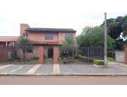 Vendo Residencia/Casa en Caazapa de 2 Plantas en Zona Céntrica sobre Calle Asfaltada. Vendo Residencia/Casa en Caazapa de 2 Plantas en Zona Céntrica sobre Calle Asfaltada.