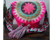 BOLSO ARTESANAL CON APLIQUES EN CRISTALES BOLSO ARTESANAL CON APLIQUES EN CRISTALES