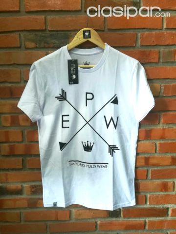 REMERA DE ALGODÓN CON DISEÑO - TALLE G | Clasipar Ropa y calzados - REMERA DE ALGODÓN CON DISEÑO - TALLE G