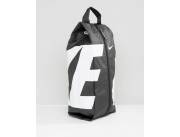 BOTINERA NIKE COLOR NEGRO CON CIERRE BOTINERA NIKE COLOR NEGRO CON CIERRE
