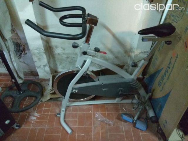 Vendo todo por viaje venta de garaje a precio de oferta!!! | Clasipar Electrodomésticos - Vendo todo por viaje venta de garaje a precio de oferta!!!