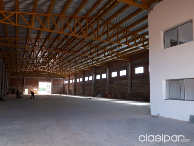 ALQUILO UN COMPLEJO DE DEPOSITOS CON 4.500M2 Y UN AMPLIO ESTACIONAMIENTO DE 3.000M2 | Clasipar Depósitos - ALQUILO UN COMPLEJO DE DEPOSITOS CON 4.500M2 Y UN AMPLIO ESTACIONAMIENTO DE 3.000M2