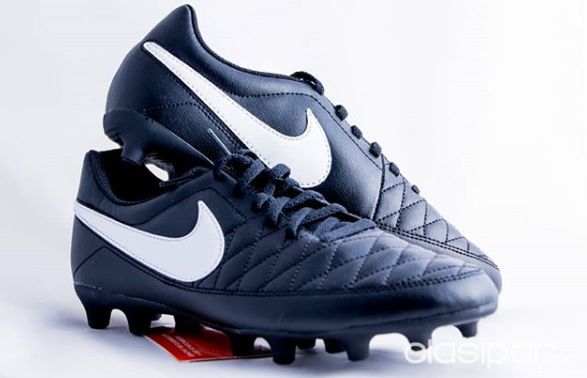 Botin Nike Tamaño 44 | Clasipar Fútbol - Botin Nike Tamaño 44