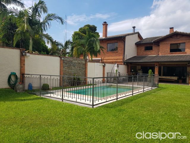 Vendo Reja para PISCINA de hierro macizo. especial para protección de niños. | Clasipar Decoración - Jardín - Accesorios - Vendo Reja para PISCINA de hierro macizo. especial para protección de niños.