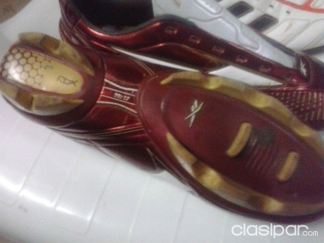 botines de futbol reebok