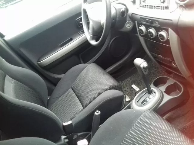 Toyota Ist Automatico1 3cc Interior Negro Aire Full Vidrios