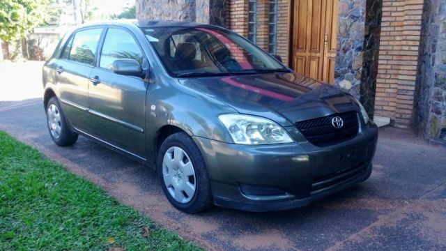 Toyota corolla runx 2003